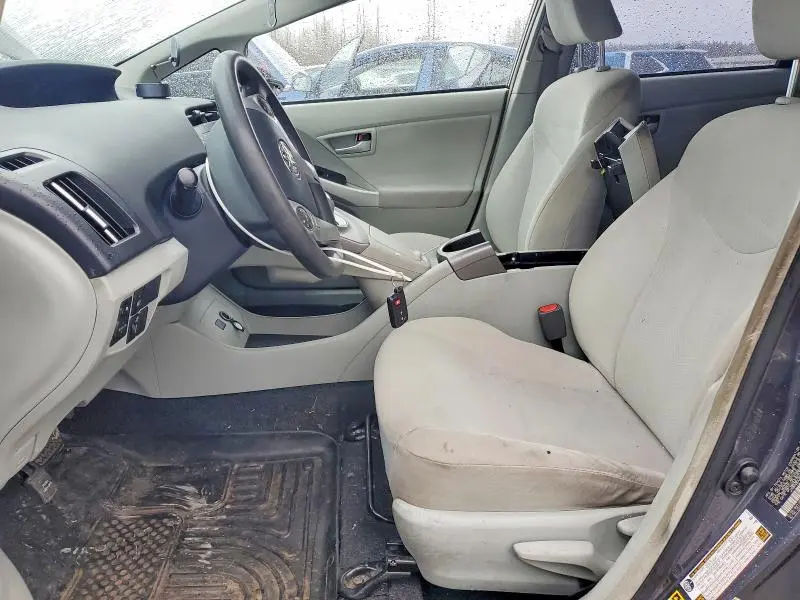 2014 TOYOTA PRIUS THREE  