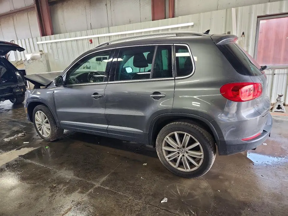 2014 VOLKSWAGEN TIGUAN S  