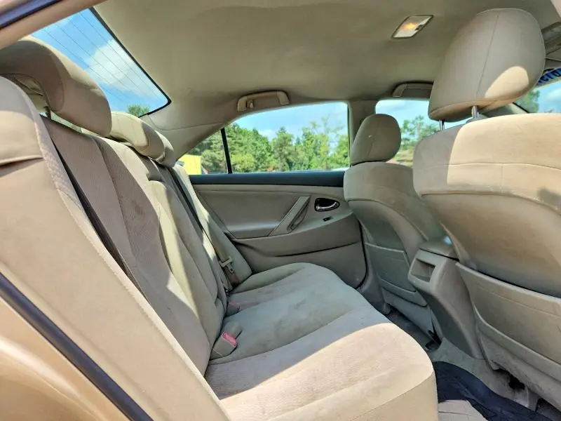2011 TOYOTA CAMRY LE  