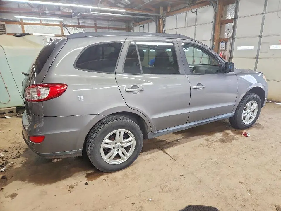 2010 HYUNDAI SANTA FE GLS  