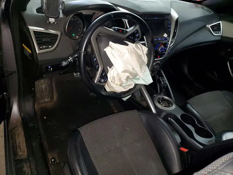 2016 HYUNDAI VELOSTER   