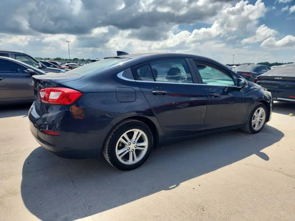 2016 CHEVROLET CRUZE LT  