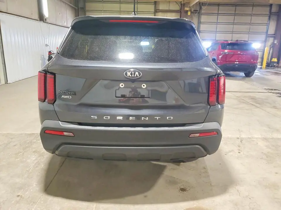 2021 KIA SORENTO LX  