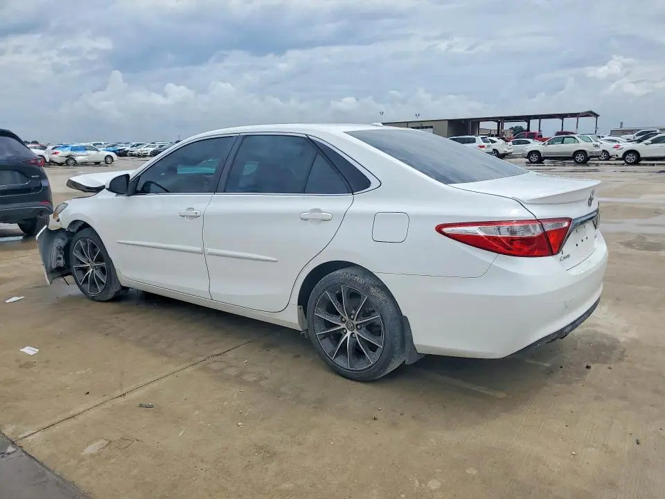2016 TOYOTA CAMRY XSE  