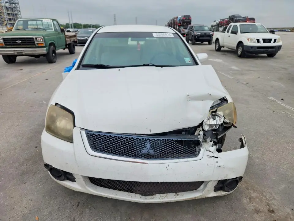 2011 MITSUBISHI GALANT   