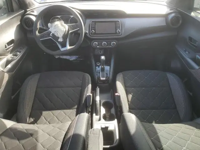 2018 NISSAN KICKS S  
