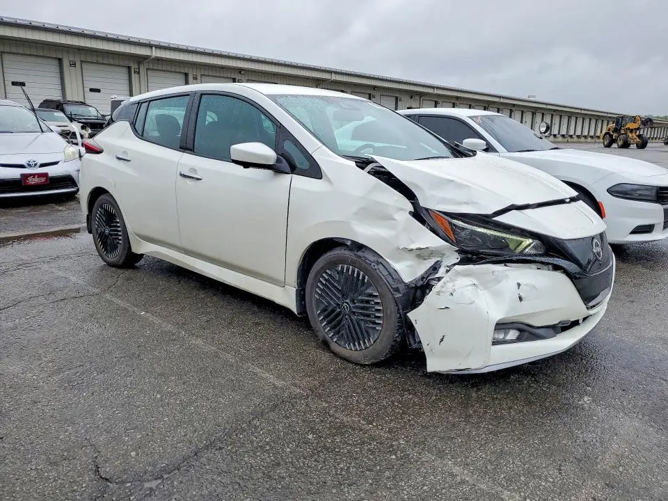 2024 NISSAN LEAF SV PLUS  