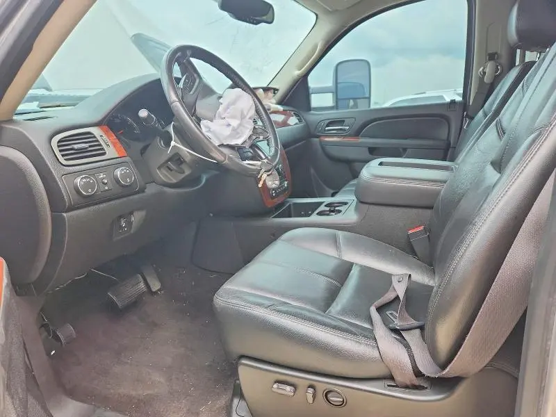 2011 CHEVROLET SILVERADO K2500 HEAVY DUTY LTZ  