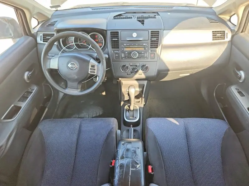 2011 NISSAN VERSA 1.8 S  