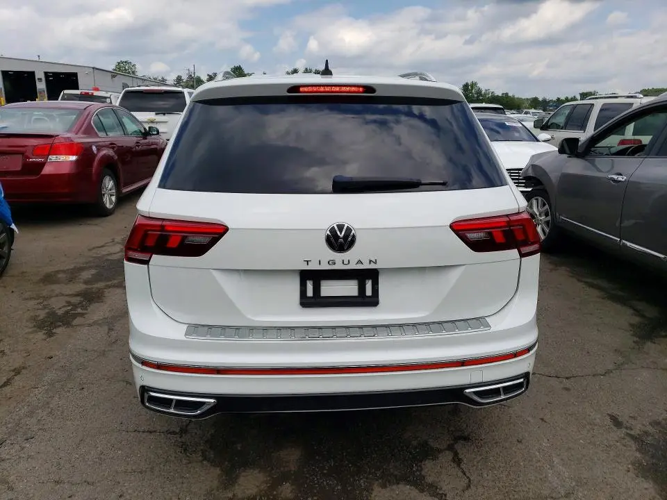 2022 VOLKSWAGEN TIGUAN SEL R-LINE  