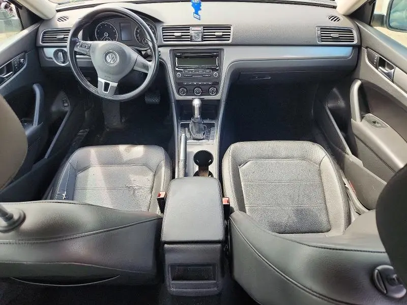 2015 VOLKSWAGEN PASSAT S  