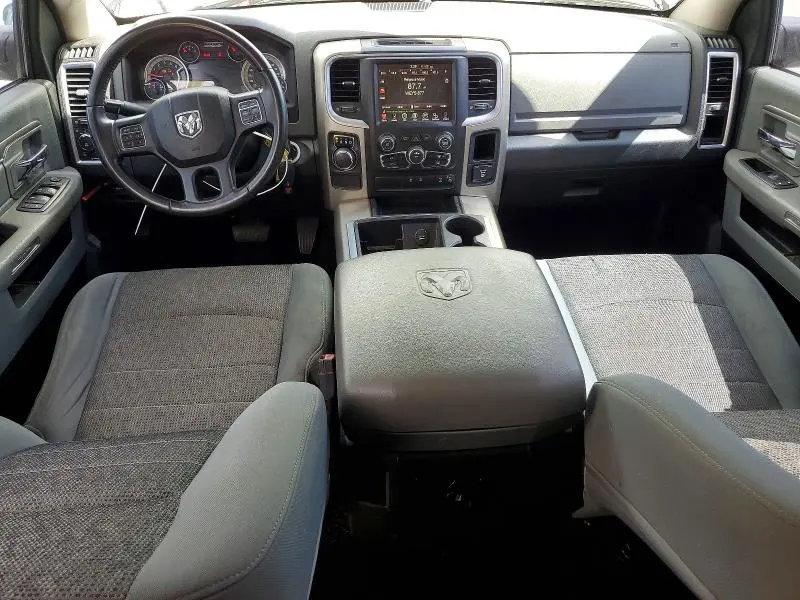 2014 RAM 1500 SLT  