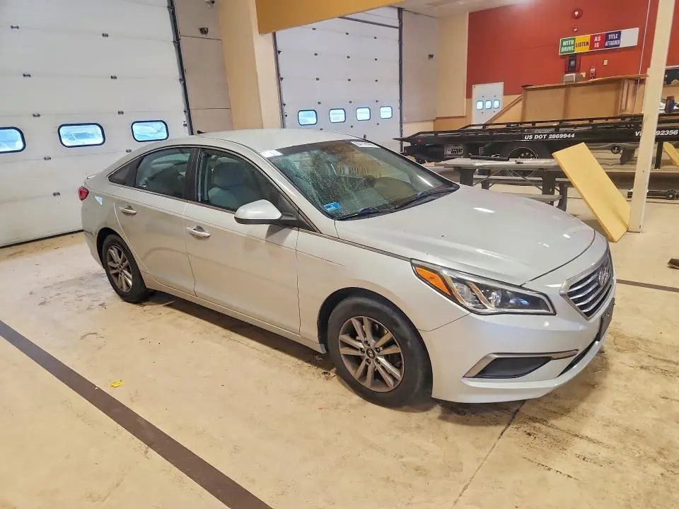 2016 HYUNDAI SONATA SE  