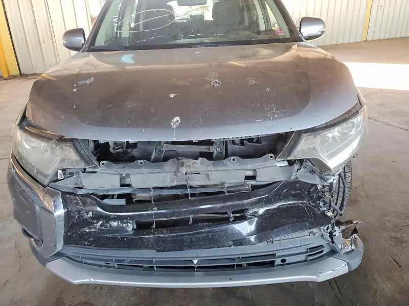 2017 MITSUBISHI OUTLANDER SE  