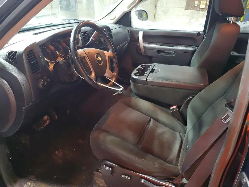 2011 CHEVROLET SILVERADO K1500 LT  