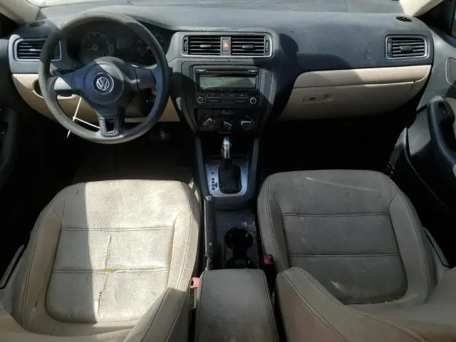 2011 VOLKSWAGEN JETTA SE  