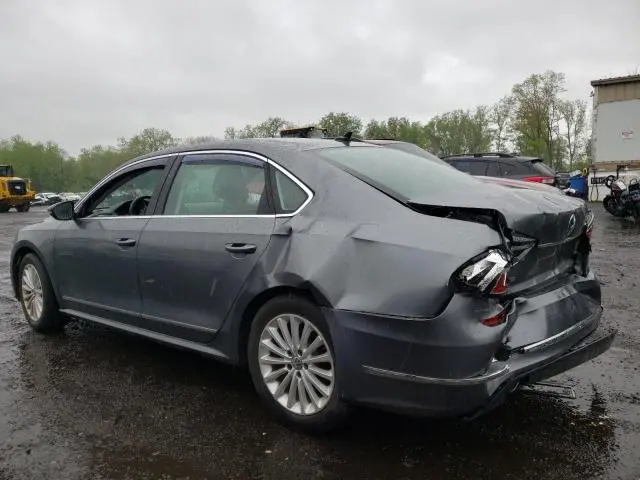 2017 VOLKSWAGEN PASSAT SE