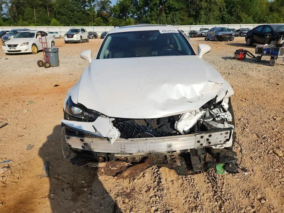 2018 LEXUS IS 300  