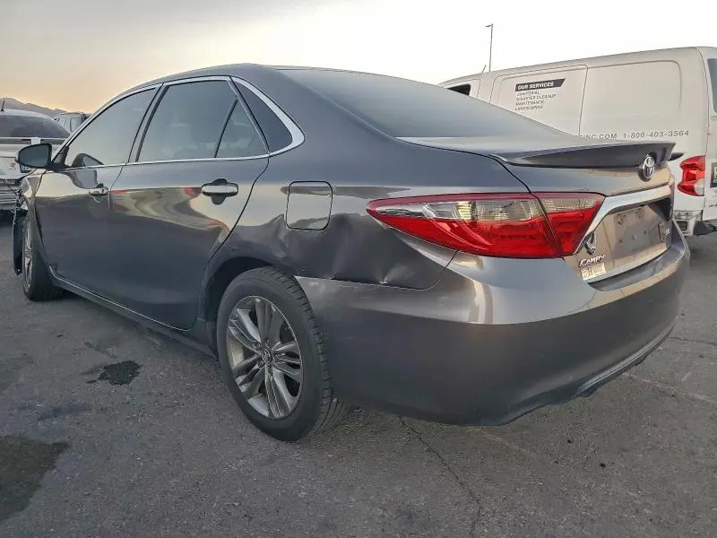 2016 TOYOTA CAMRY LE  