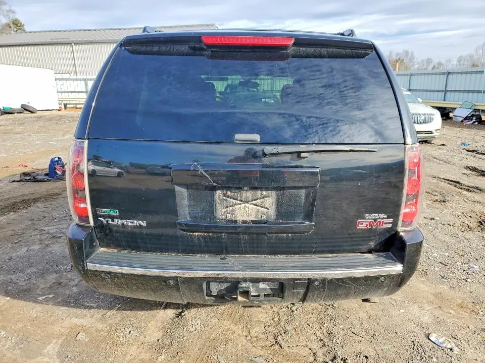 2012 GMC YUKON DENALI  