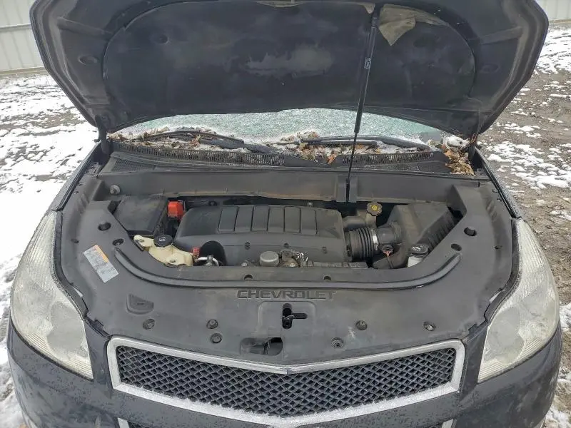 2011 CHEVROLET TRAVERSE LT  