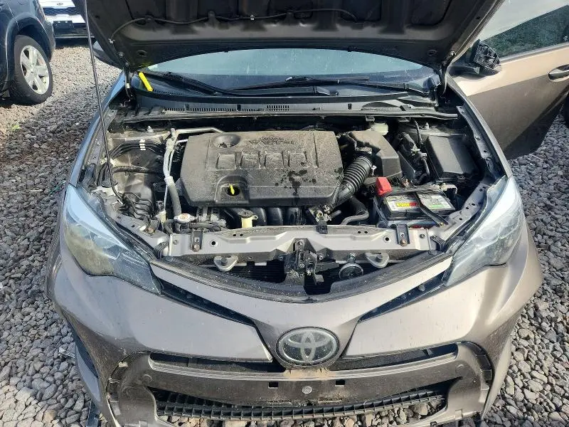 2017 TOYOTA COROLLA SE  