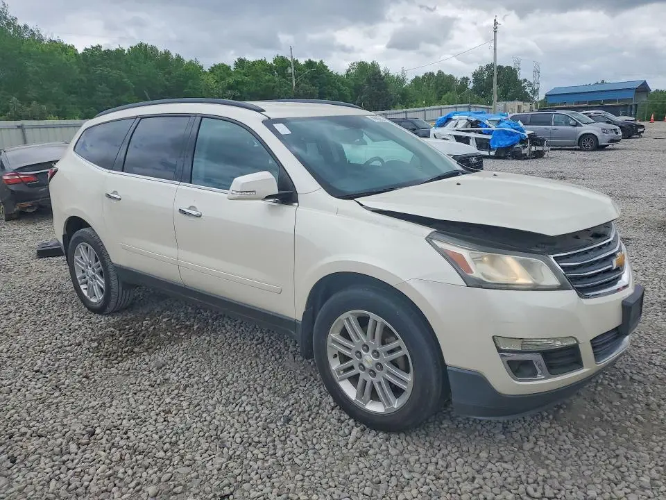 2015 CHEVROLET TRAVERSE LT  