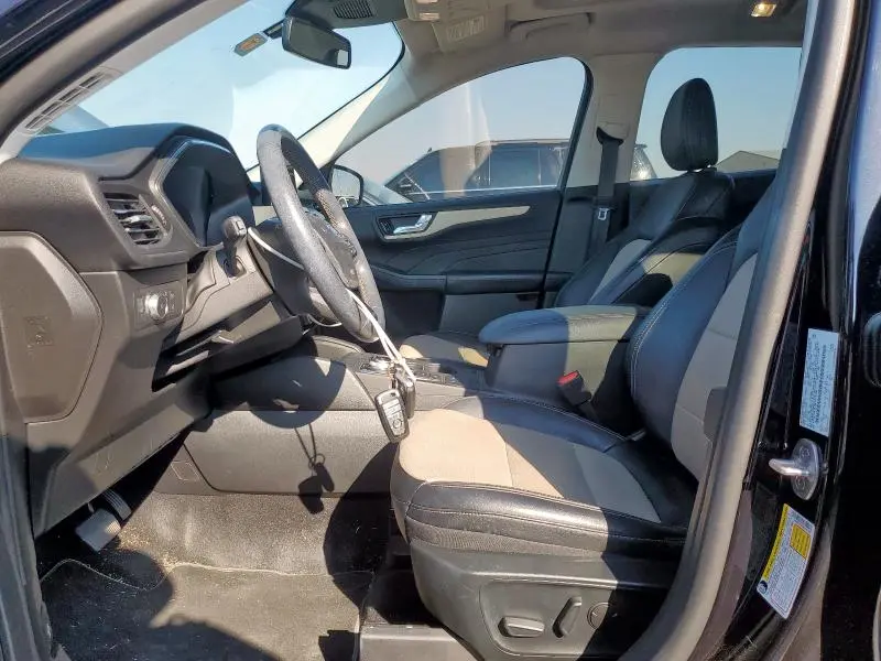 2021 FORD ESCAPE TITANIUM  