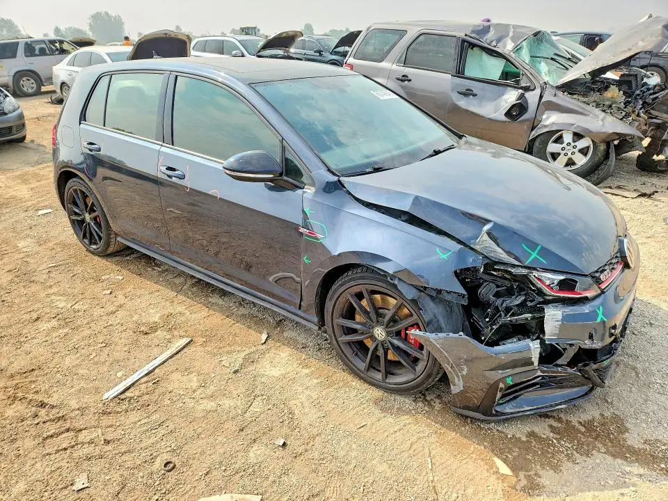 2021 VOLKSWAGEN GTI S  