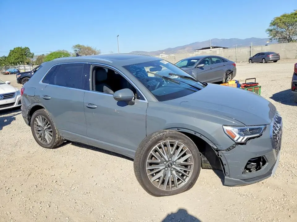 2021 AUDI Q3 PREMIUM PLUS 40  