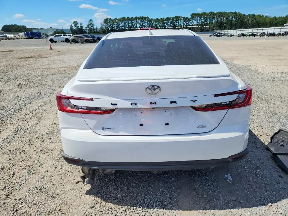 2026 TOYOTA CAMRY SE  