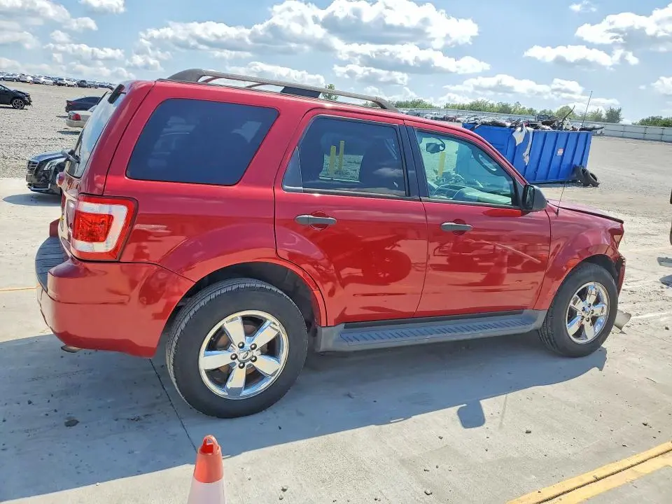 2011 FORD ESCAPE XLT  