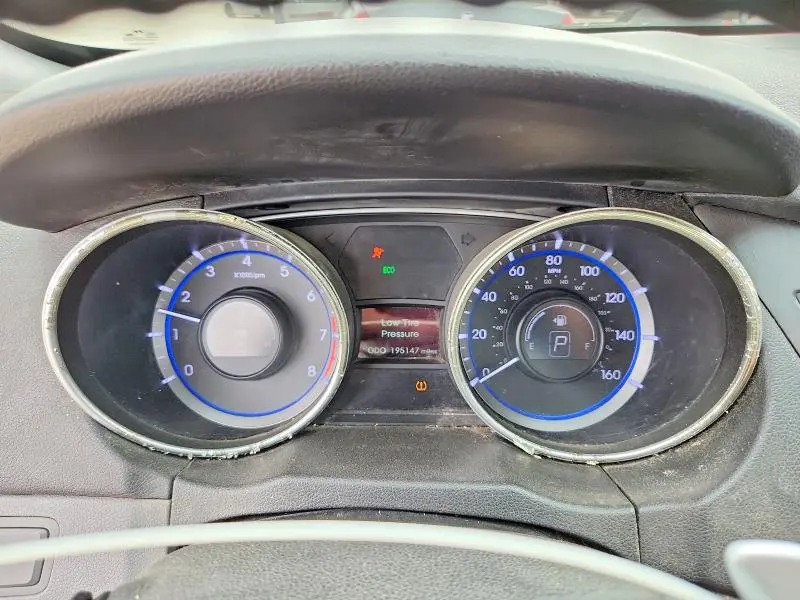2012 HYUNDAI SONATA SE  