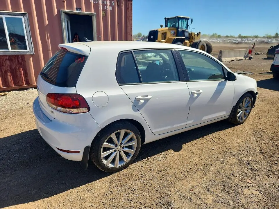 2014 VOLKSWAGEN GOLF   