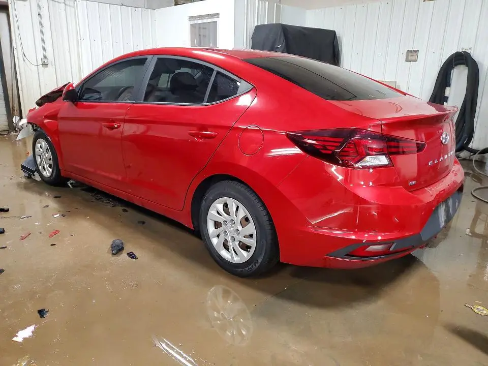 2019 HYUNDAI ELANTRA SE  