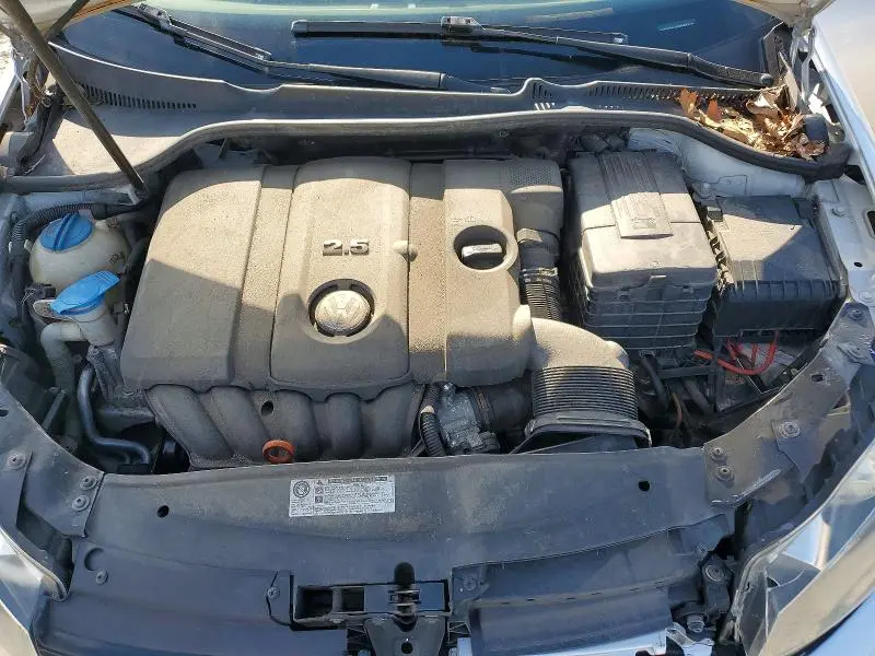 2011 VOLKSWAGEN JETTA S/SE  