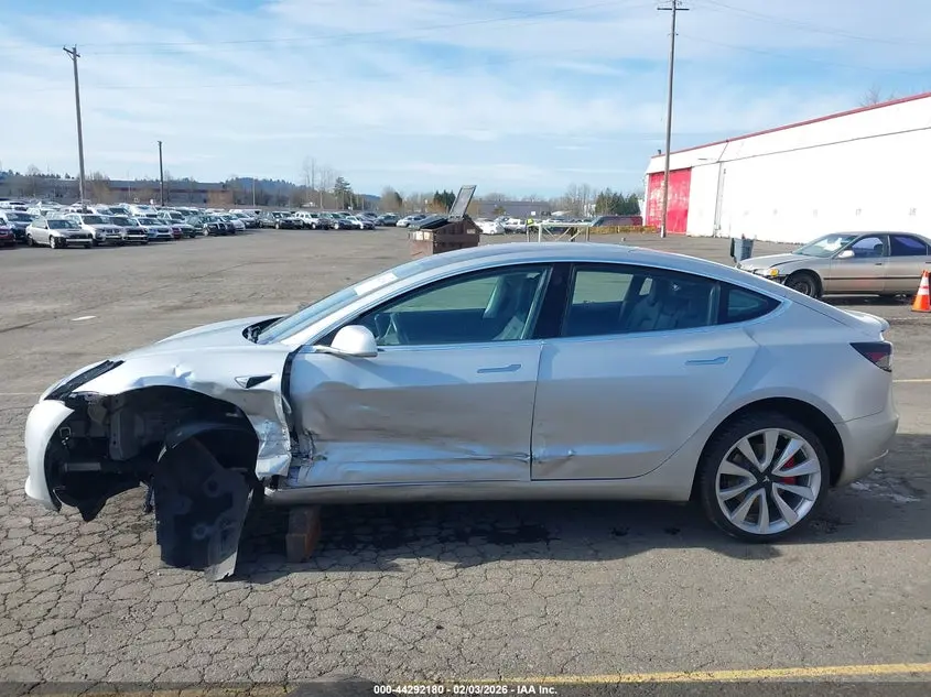 2018 TESLA MODEL 3 LONG RANGE/PERFORMANCE