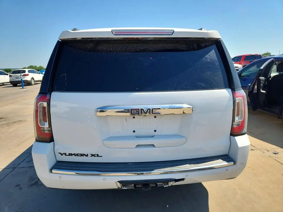 2018 GMC YUKON XL DENALI  
