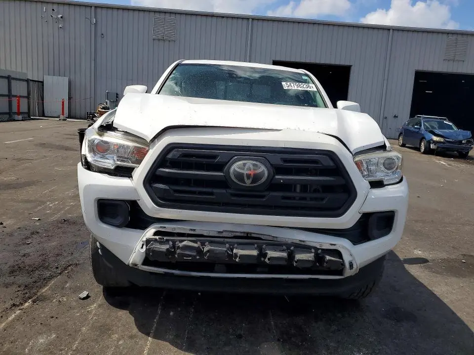 2019 TOYOTA TACOMA SR  