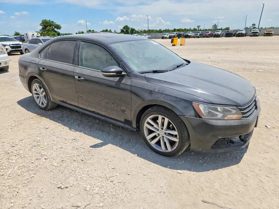 2019 VOLKSWAGEN PASSAT WOLFSBURG  