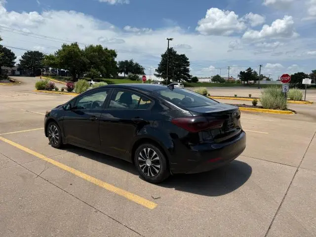 2016 KIA FORTE LX  