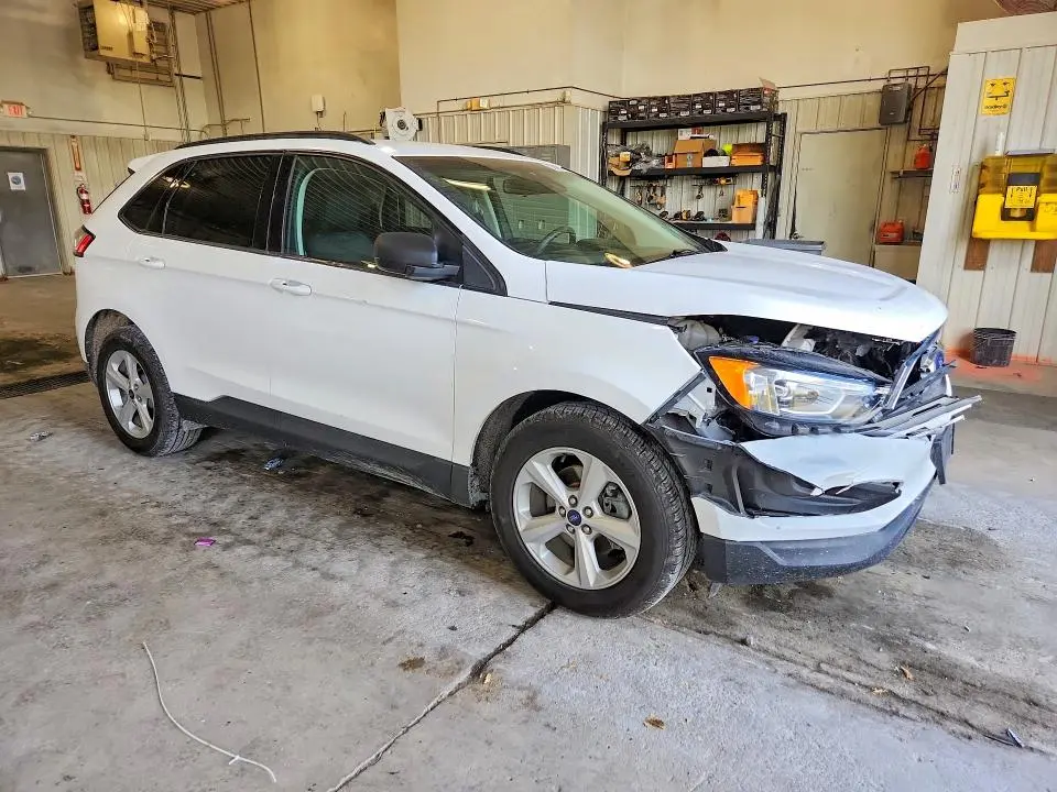 2020 FORD EDGE SE  