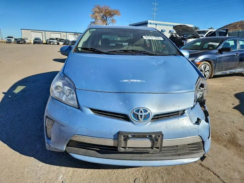 2014 TOYOTA PRIUS PLUG-IN   