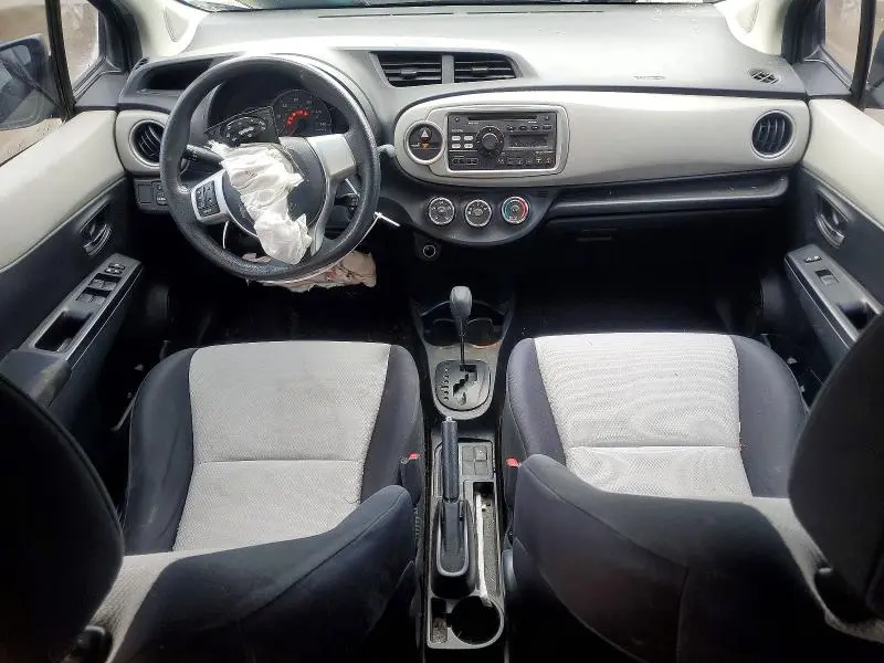 2013 TOYOTA YARIS 5-DOOR LE  