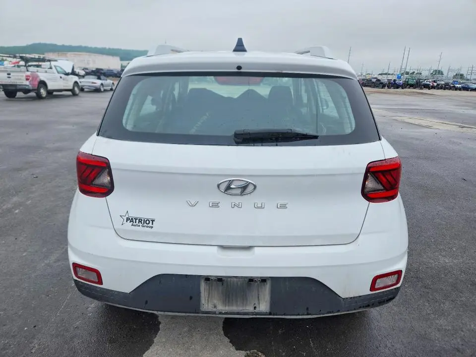 2022 HYUNDAI VENUE SEL  
