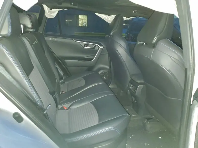 2021 TOYOTA RAV4 XSE  