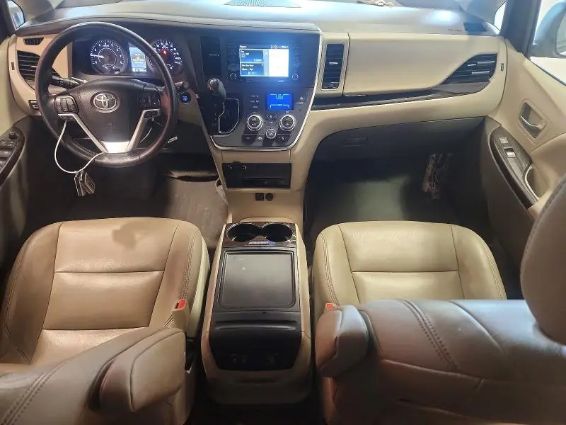 2019 TOYOTA SIENNA XLE PREMIUM 7-PASSENGER  