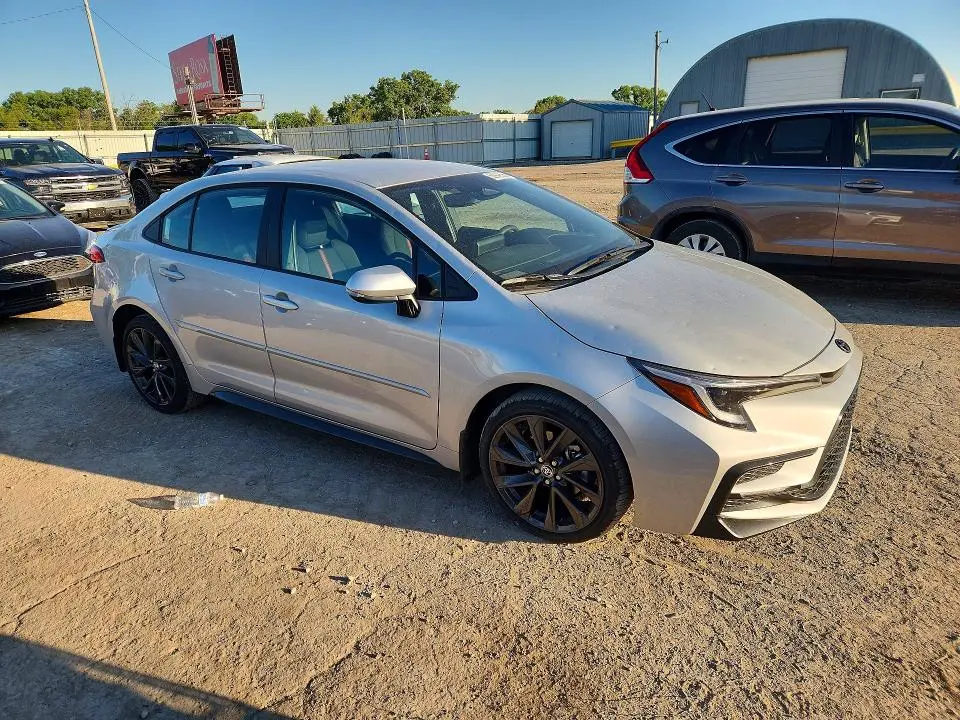 2026 TOYOTA COROLLA SE  
