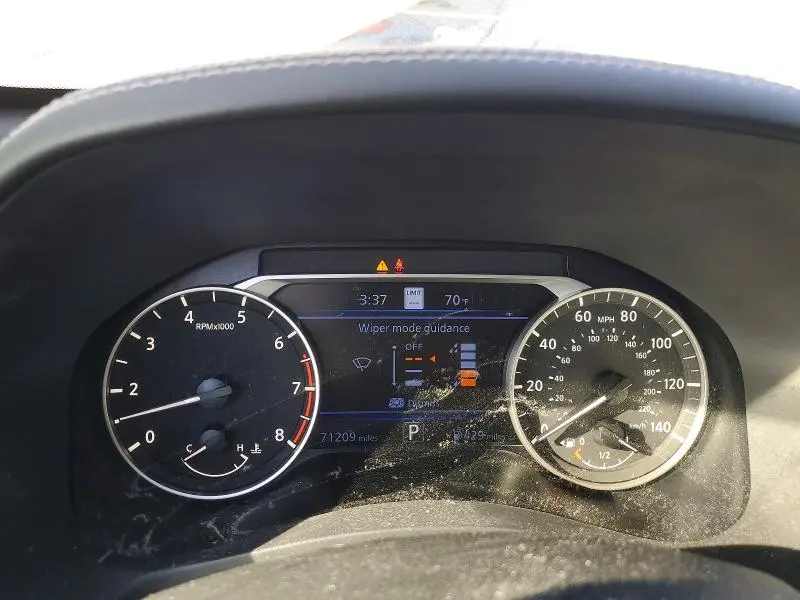 2022 NISSAN ALTIMA SL  