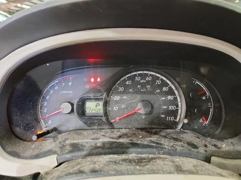 2012 TOYOTA SIENNA LE  